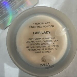Uoma Beauty Hydroblast Finishing Powder - Fair Lady